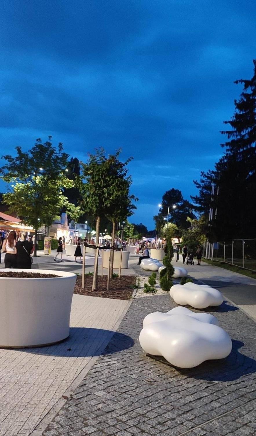 Lux Apartman Villa Hajdúszoboszló Exterior foto